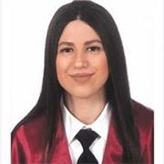 Maestra graduada por la UMA en Educación Infantil.